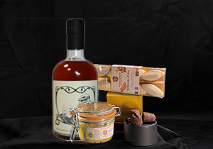 vin doux naturel avec cask finish rhum, armagnac ou whisky, calissons d'Aix, truffes ay chocolat noir et foie gras entier du gers